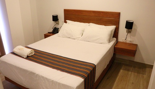 Deluxe Apartment, 1 Queen Bed, River View