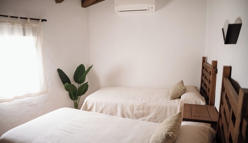Basic Apartment, City View