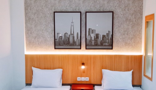 Deluxe Twin Room