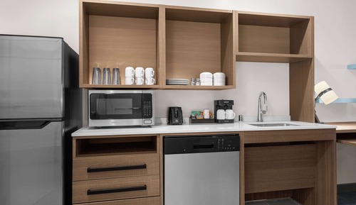 Studio, 2 Queen Beds, Accessible, Bathtub (Mobility & Hearing)