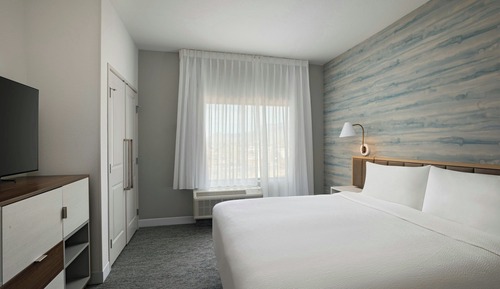 Suite, 1 Bedroom (Hearing Accessible)