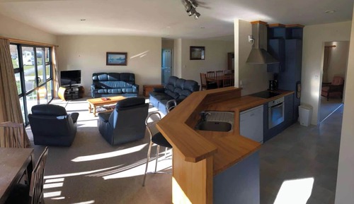 Superior Lake View 3 Bedroom House