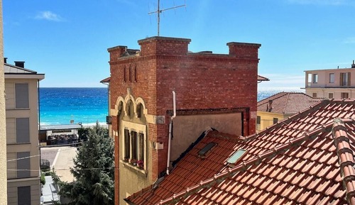 Deluxe Room, 1 Double Bed, Non Smoking, Private Bathroom