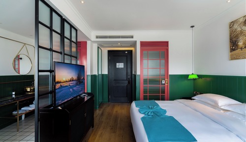 Premier Room, City View