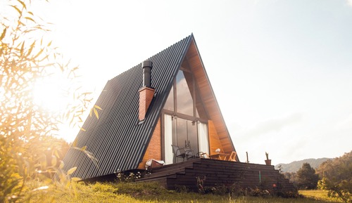 Romantic Chalet, Jetted Tub, Lake View