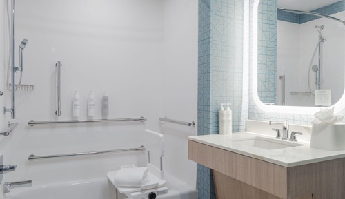 Studio Suite, 2 Queen Beds, Accessible, Bathtub