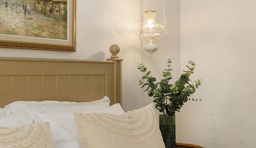 Deluxe Suite, Balcony