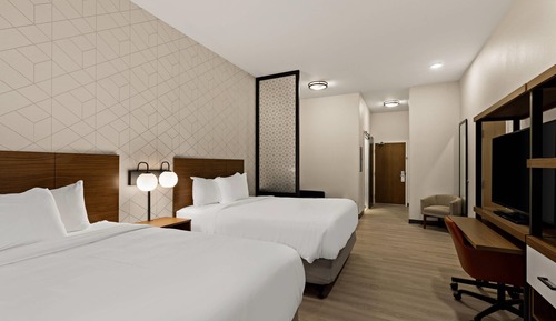 Suite, 2 Queen Beds, Non Smoking