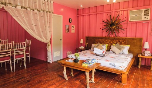 Family Room, 1 King Bed