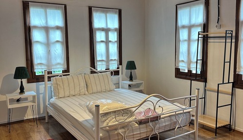 Classic Room, Courtyard View