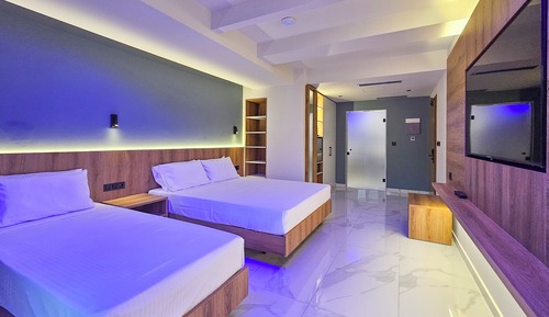 Comfort Triple Room