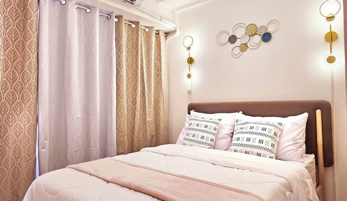 Deluxe Condo, Balcony, Mountain View