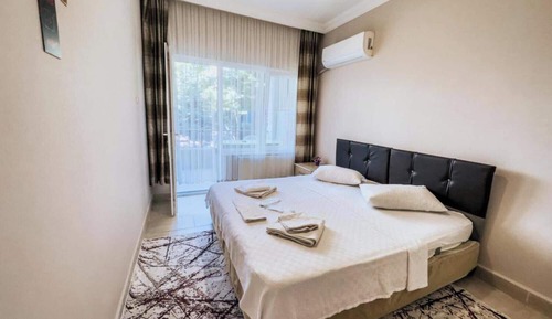 Economy Room, Garden View