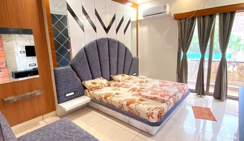 Super Deluxe Room