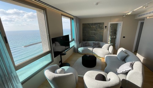 Luxury Apartment