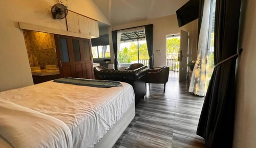 Standard House - Share Pool