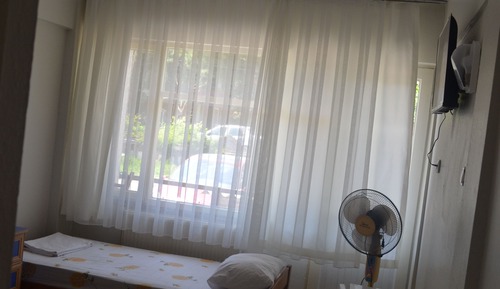 Basic Room, 3 Twin Beds, Non Smoking