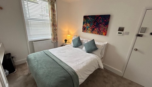 Classic Double Room, Ensuite, Garden View (1)