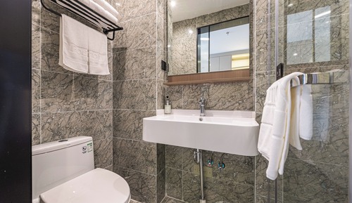 City View King Room