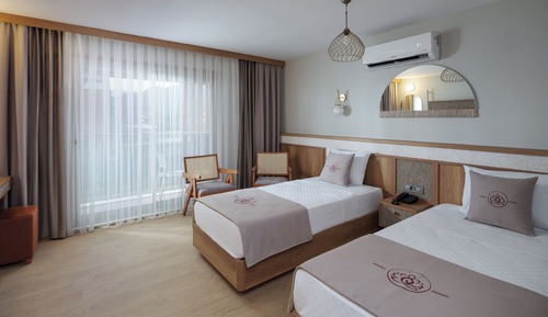 Basic Triple Room