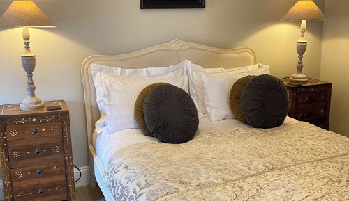 Deluxe Suite, 1 King Bed, Ensuite