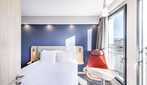 Standard Room, 1 Queen Bed, Accessible