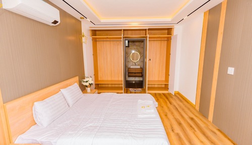 Panoramic Room, Garden View