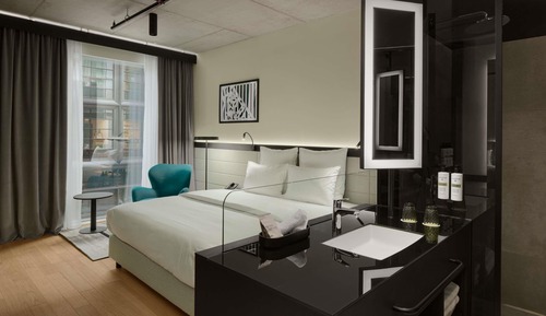 Deluxe Room, 1 King Bed