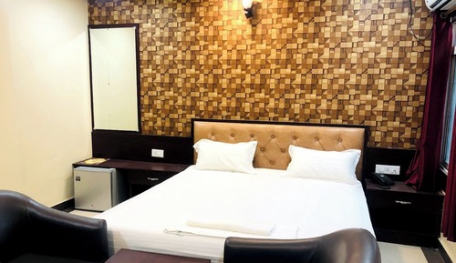 Royal Room