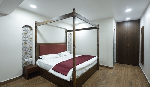 Mountain View Balcony Suite