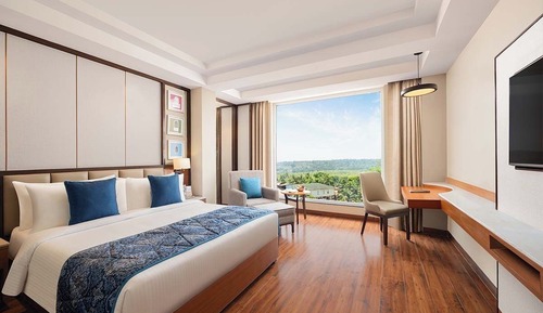 Deluxe Room, 1 King Bed