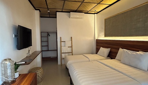 Deluxe Triple Room