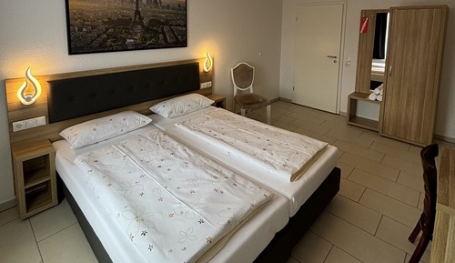 Basic Double Room