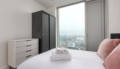 Elite Apartment, 3 Bedrooms, City View