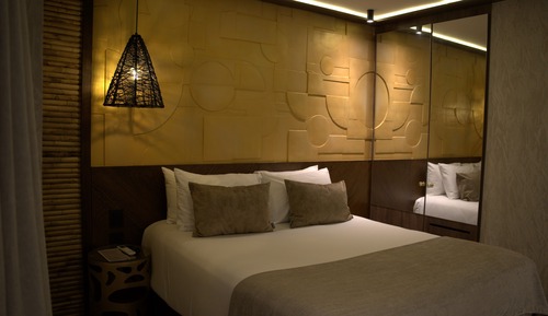 Premium Suite