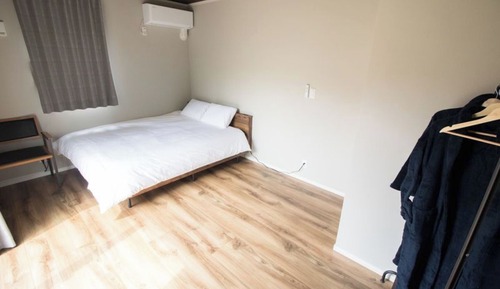 Bldg. C, Non-Smoking