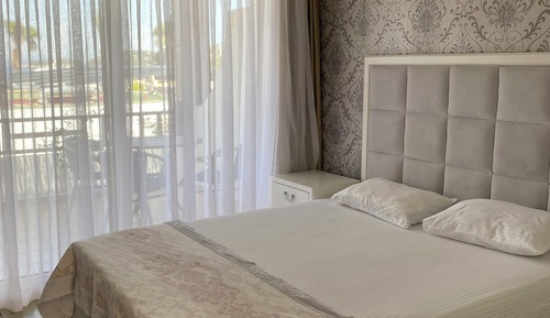 Luxury Double Room, Partial Sea View