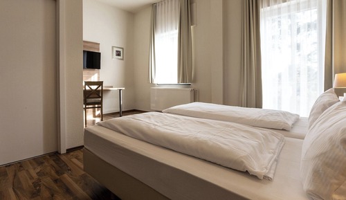 Basic Double Room