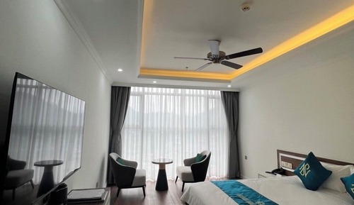 Deluxe Double Room Single Use