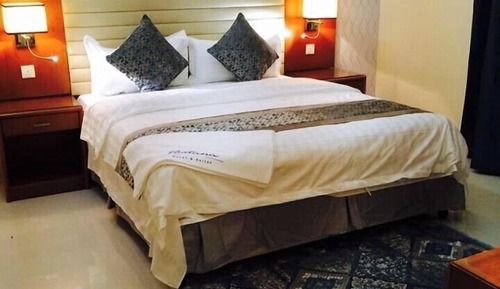 Luxury Apartment, 1 King Bed with Sofa bed, Kitchen, City View