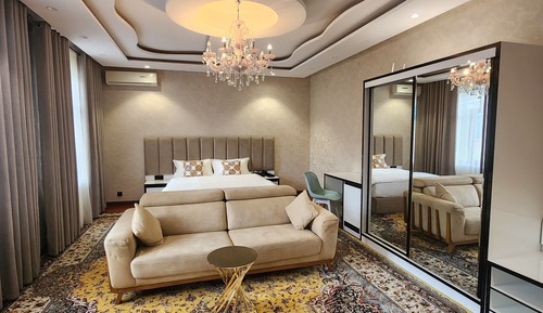 Premium Suite, City View