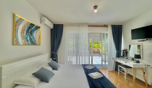Classic Double Room