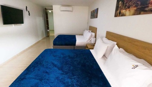 Standard Twin Room, City View