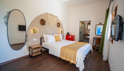 Family Room, 2 Bedrooms, Garden Area