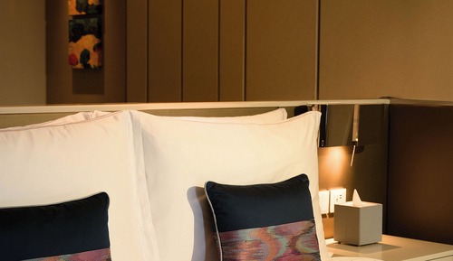 Suite (Skyline)