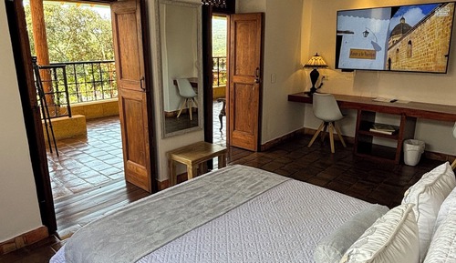 Superior Quadruple Room, Pool View