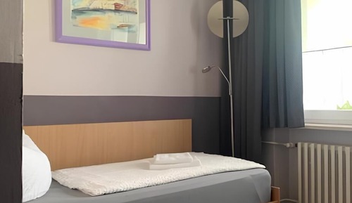Standard Single Room, Balcony, Garden View