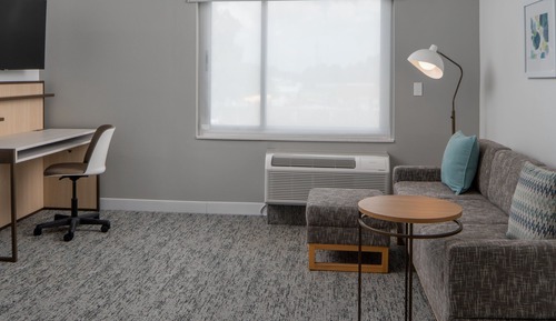 Studio, 1 King Bed (Mobility Accessible, Tub)