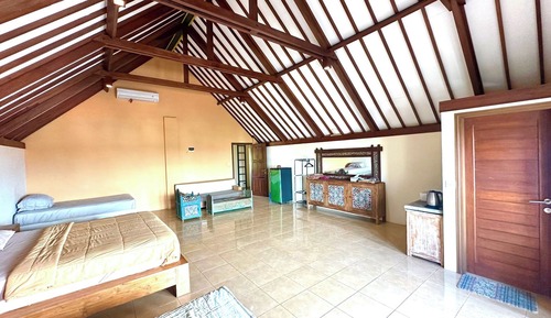 Deluxe Triple Room, City View