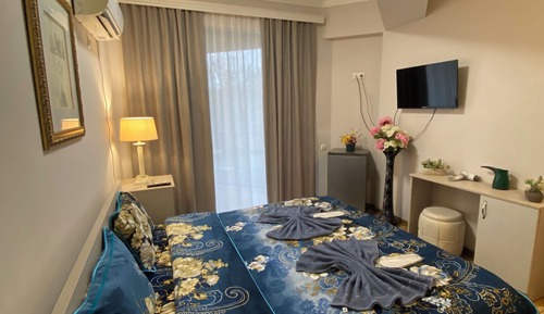Classic Double Room, 1 Bedroom, City View